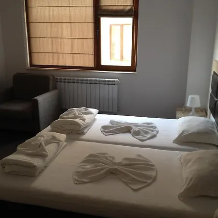 Guest house Hills
